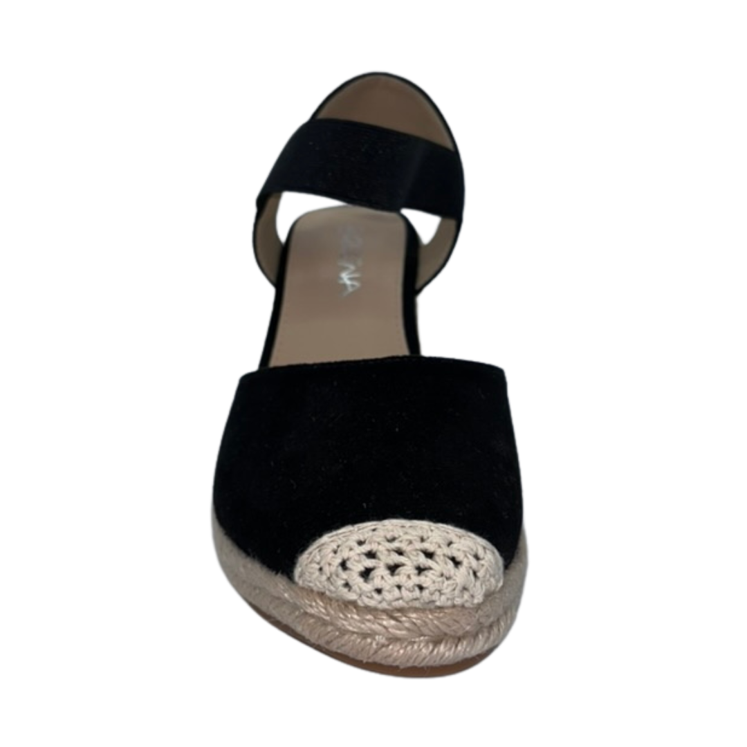 Black closed toe wedge