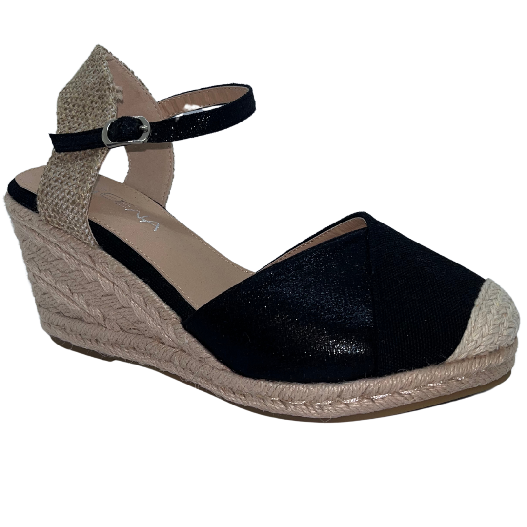 Black closed-toe glitter wedge