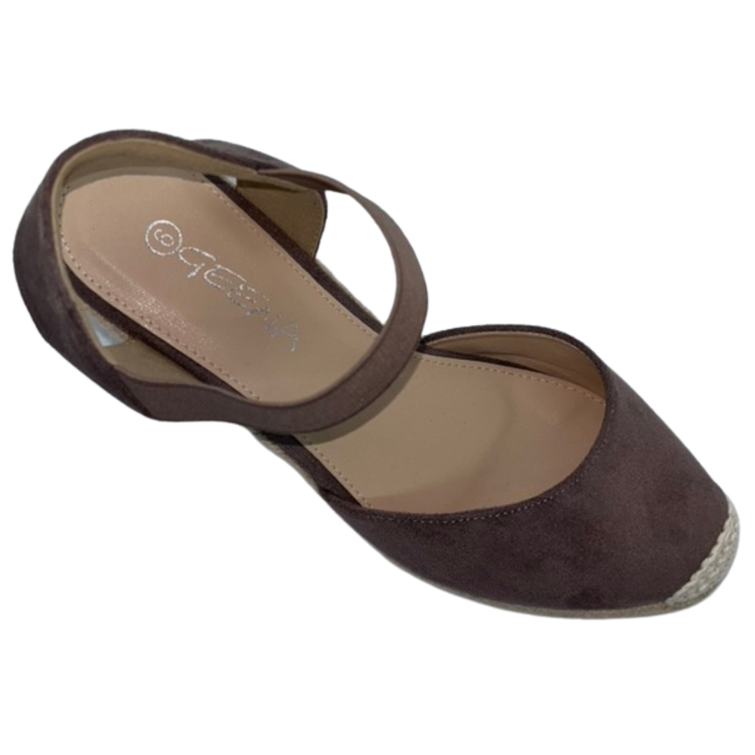 Brown closed toe wedge