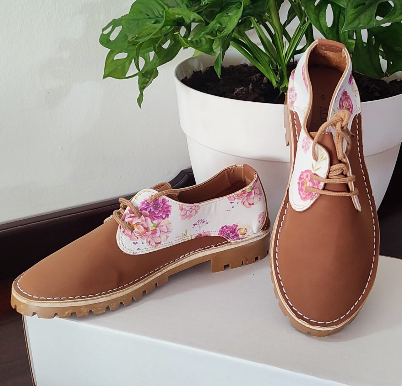 Tan Floral Vellies